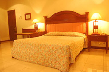 Hotel Shanti Front
